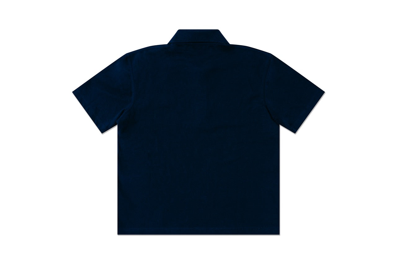 Poloshirt mit weißen Stick
