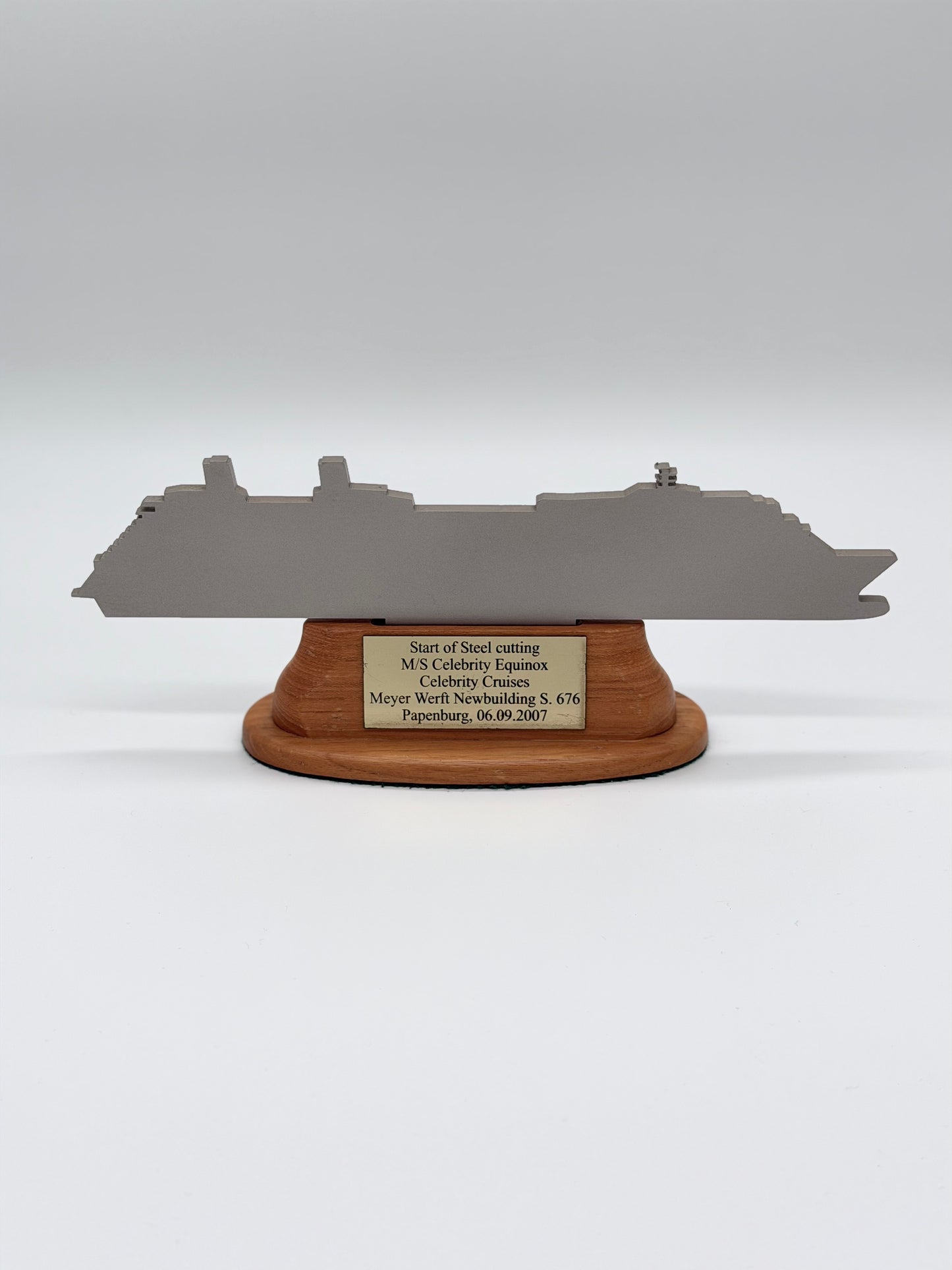 Stahlschnitt M/S Celebrity Equinox